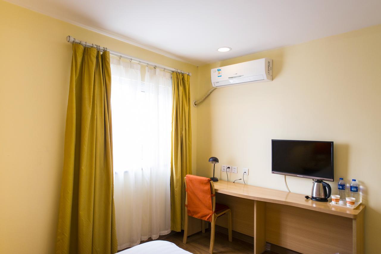 Home Inn Shanghai Century Park 외부 사진