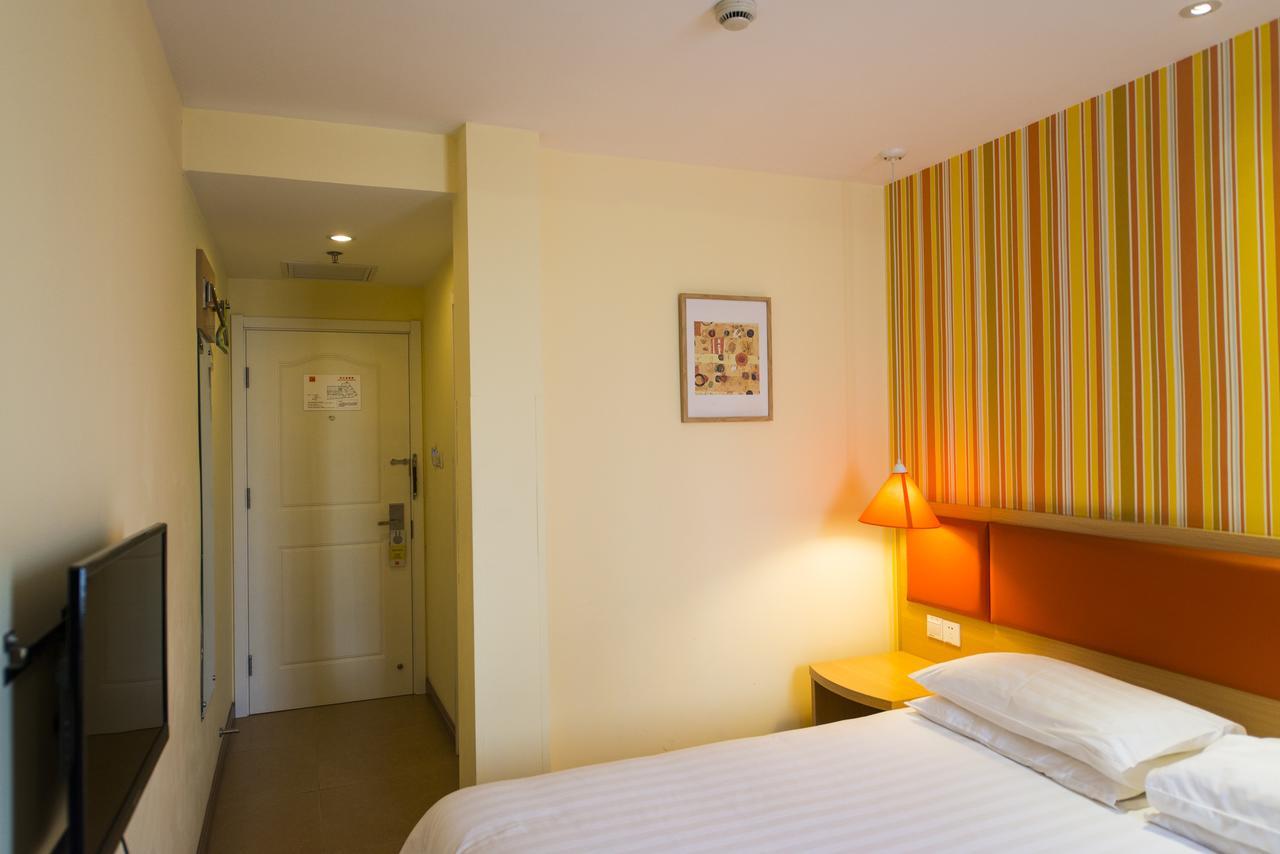 Home Inn Shanghai Century Park 외부 사진