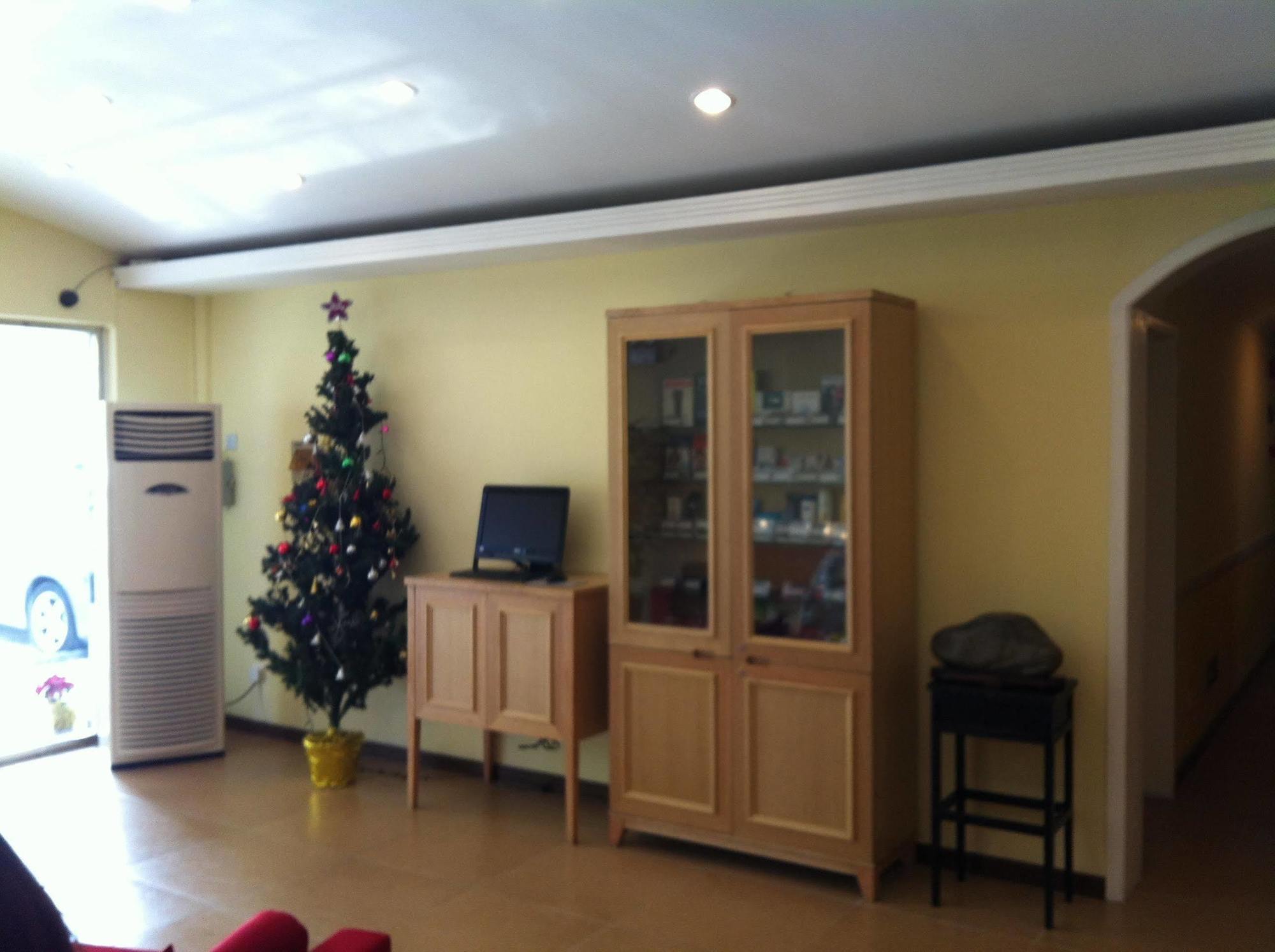 Home Inn Shanghai Century Park 외부 사진